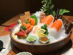 秒懂三文鱼-文三酒肆自助放题(新街口友谊广场店)