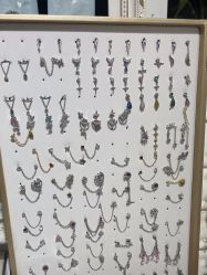 -AI艾耳·专业手工耳洞·穿孔美学馆