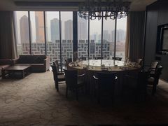 -广州天河希尔顿酒店