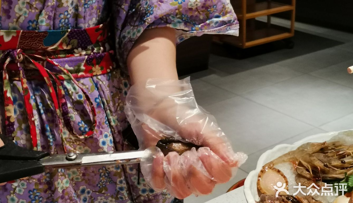 又在公司旁挖掘到一家性价比不错的自助餐厅