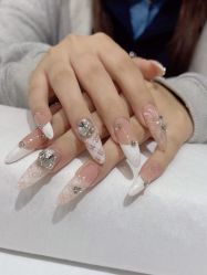 -艾珂·美甲美睫