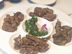 -梅利汴京烤鸭•开封豫菜地标店(东大街店)