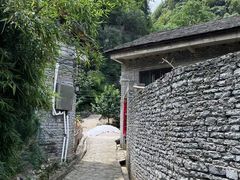 -高荡千年布依古寨旅游景区