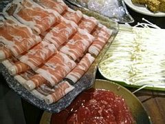 -东巴婆婆云南鱼豆花火锅(大东门店)