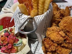 -露露家咖啡店