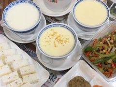 -周大娘牛乳(旧寨古村总店)