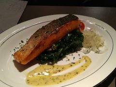 -Oasis Bar & Grill