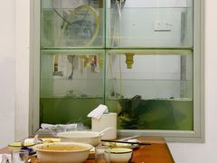 -胡子饮食店