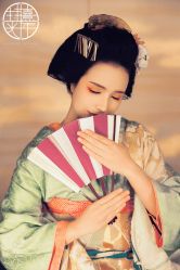 点击看大图 -持熹光年写真体验馆