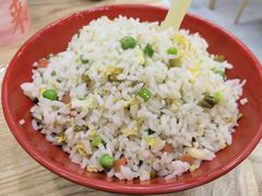 -江城燕子大排档(江汉路步行街店)