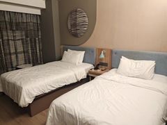 -莫泰酒店(厦门万象城火车站地铁站店)