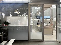 -好利来(上海虹桥新天地Lab主题店)