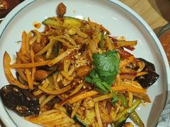 -青瓦餐厅·生鱼片·韩园烤肉(西塔店)