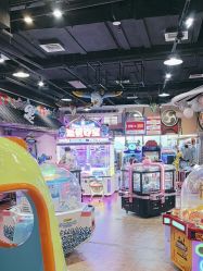 -卡通尼乐园(新达汇三林店)