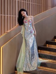 -Renee芮亦婚纱(原丽莎)