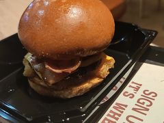 -The Habit Burger Grill 哈比特汉堡(复兴soho店)