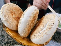 烧饼-清真喜兰老丁羊汤特色小吃