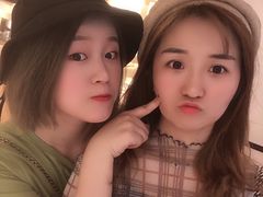 -BHC炸鸡(明洞总店)