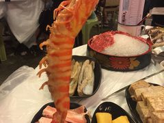 -鲜入围煮花胶鸡海鲜火锅