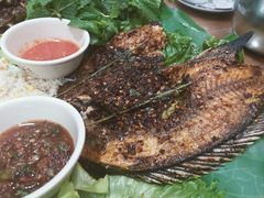 -沐毫傣泐云南菜孔雀宴•手抓饭傣味烧烤(曼听公园店)