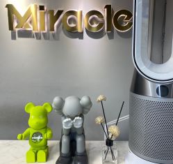 -Miracle集简美发沙龙