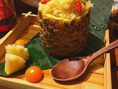 菠萝饭-云海肴·汽锅鸡·云南菜(天津国金汇店)