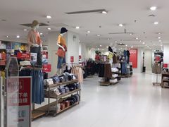 -优衣库(重庆星光时代广场店)