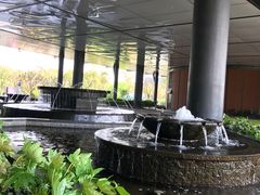 -上海滴水湖皇冠假日酒店