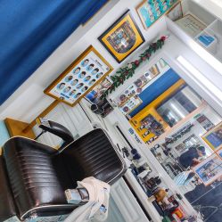 前台-DL BARBERSHOP男士理发店