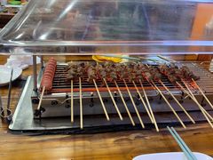 -哈尔滨小酒馆·鲜肉现穿自助烧烤(康新花园店)