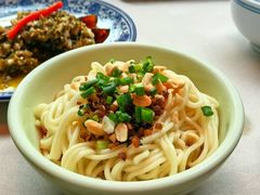 -龙门阵茶屋川菜馆(武康路店)