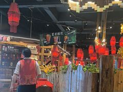 -老滇山寨•云南特色菜•地方菜•民族风情歌舞表演(金碧店)