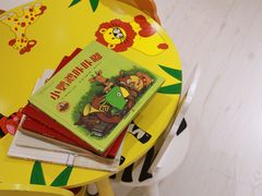 -小专鼠小马吉米儿童图书馆(世纪金源店)