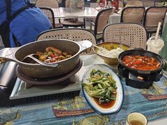 -刘姐啤酒鱼民族演艺餐厅(西街总店)