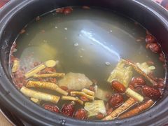 -花苑美食横琴生蚝火锅(拱北粤华路店)