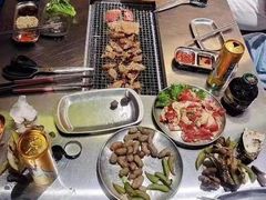 -马路牙子烧烤音乐酒馆(望京店)