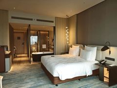-珠海拱北口岸富华里中海雅高铂尔曼酒店