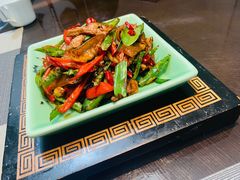 -江上荟·创意中国菜(绿地缤纷城店)