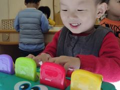 -古力古利托育早教中心(澳门路校区)