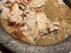 白洋淀石锅嘎鱼-小放牛炒菜馆(三丰店)