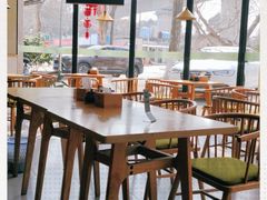靠窗位-镇南锅盖面馆(解放路店)