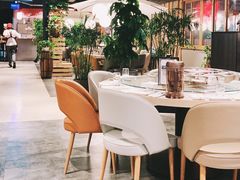 大堂-日进一片海.生腌海鲜火锅.宵夜烧烤(三里屯总店)