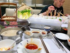 -红鼎豆捞·非遗鲍皇汤火锅(宝丰路店)