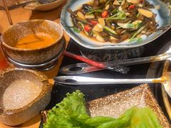 -顶顶汤火牛排火锅·经典铜锅涮肉