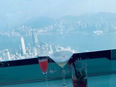 -OZONE 顶楼酒吧(香港丽思卡尔顿酒店)