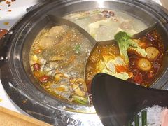 -老房老舍重庆火锅(假日城市店)