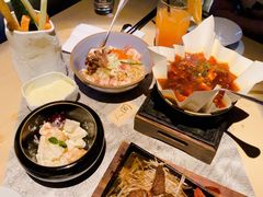 -穹六人间 people 6(岳阳路店)