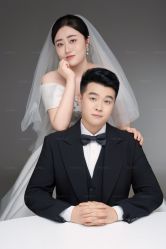 -雪中彩影婚纱摄影·微光艺术中心