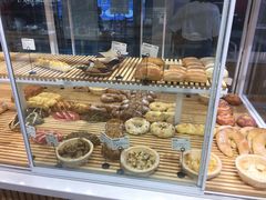 -焙丽拾光(麦凯乐直营店)