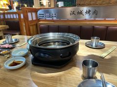 -汉城烤肉·黑金冠(华山路店)